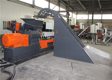 中国 PLCの制御システムの機械を作る2ステージの押出機機械ポリ塩化ビニールの微粒 工場
